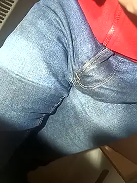 Snapshot of franko1987 chatting on February 21, 2025, 6:07 am franko1987 online show from February 21, 2025, 6:07 am