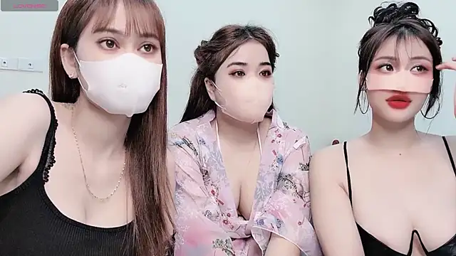 LyLy Office online show from January 9, 2025, 3:23 pm