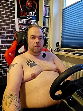 PupW0lfy online show from February 2, 2025, 7:30 am