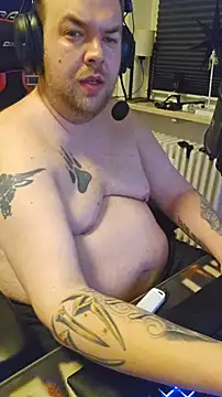 PupW0lfy online show from February 4, 2026, 7:20 pm