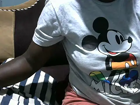 Snapshot of sweet_gal01 chatting on February 28, 2026, 12:22 am sweet gal01 online show from February 28, 2026, 12:22 am