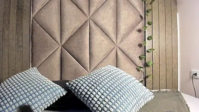 AbbyWathson online show from March 20, 2026, 11:59 am