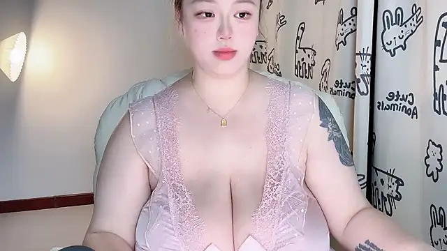 Snapshot of 520-vivo chatting on October 24, 2025, 3:52 pm 520-vivo online show from October 24, 2025, 3:52 pm