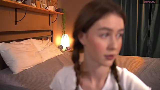 Snapshot of FairyFlutter chatting on January 22, 2025, 3:40 pm FairyFlutter online show from January 22, 2025, 3:40 pm