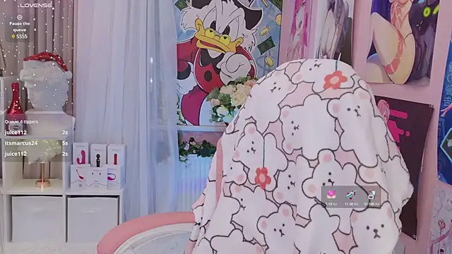 Snapshot of Coconut_Mia chatting on December 14, 2024, 12:22 am Coconut Mia online show from December 14, 2024, 12:22 am