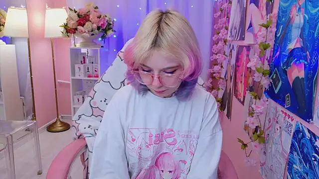 Snapshot of Coconut_Mia chatting on November 8, 2025, 9:57 pm Coconut Mia online show from November 8, 2025, 9:57 pm