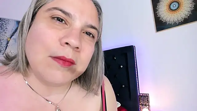 Snapshot of MissMaria chatting on February 1, 2025, 3:19 am MissMaria online show from February 1, 2025, 3:19 am