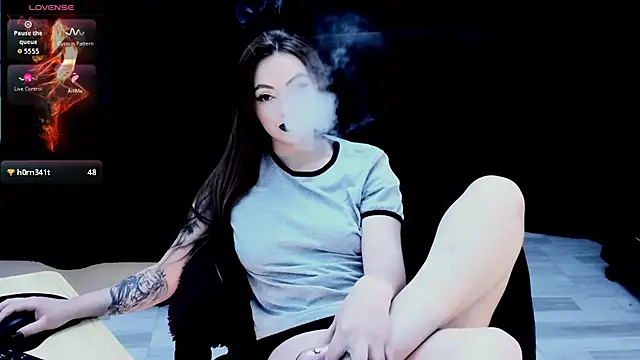 nasty katty  online show from September 17, 2025, 9:27 pm