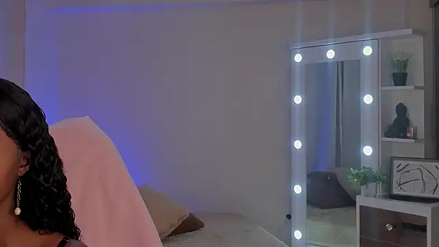 SavannahWildee online show from January 11, 2025, 11:12 am