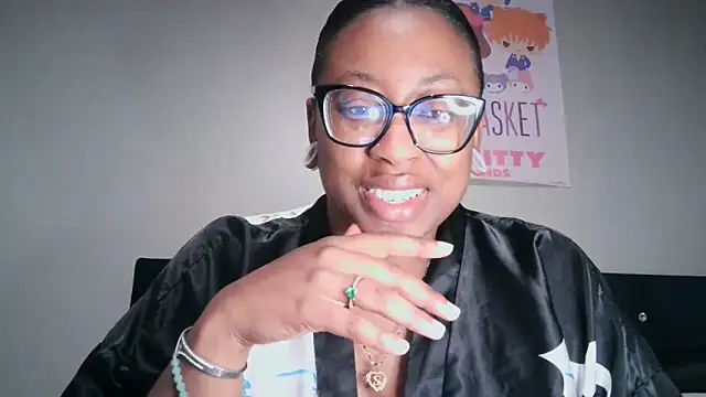 Snapshot of Nyxie_Chaos chatting on September 17, 2025, 12:40 pm Nyxie Chaos online show from September 17, 2025, 12:40 pm