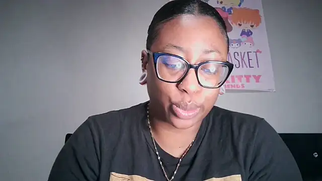 Snapshot of Nyxie_Chaos chatting on September 18, 2025, 1:35 pm Nyxie Chaos online show from September 18, 2025, 1:35 pm