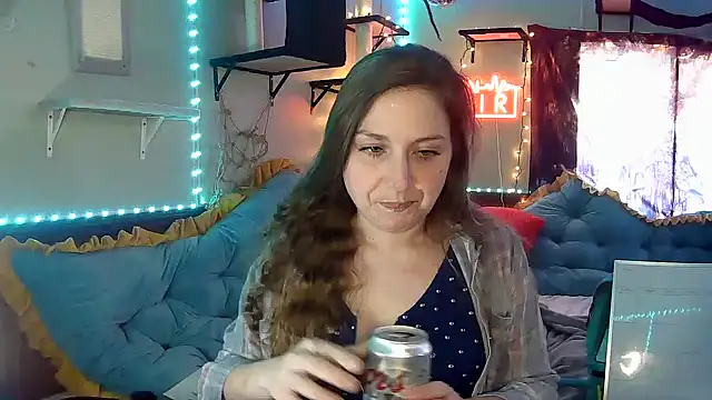 mirannacult online show from December 17, 2024, 3:49 pm