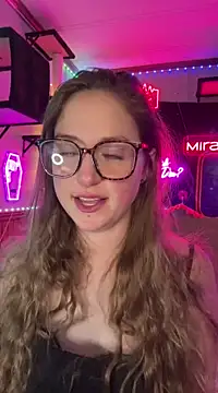 mirannacult online show from December 24, 2024, 8:49 pm