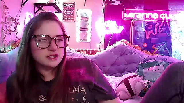 mirannacult online show from January 5, 2025, 6:24 pm