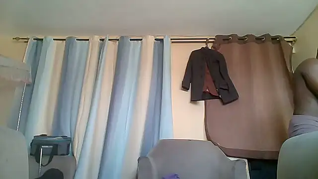 Snapshot of likys123 chatting on November 8, 2025, 1:44 pm likys123 online show from November 8, 2025, 1:44 pm