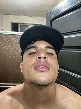 Snapshot of Mentriplex chatting on September 23, 2025, 4:26 am Mentriplex online show from September 23, 2025, 4:26 am