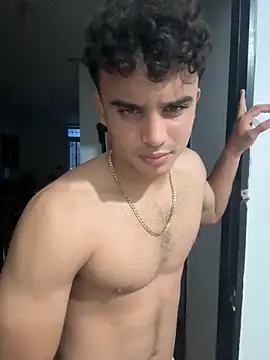 Snapshot of Mentriplex chatting on October 22, 2025, 3:40 am Mentriplex online show from October 22, 2025, 3:40 am