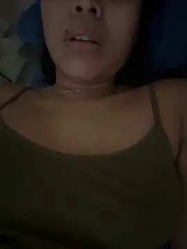 Snapshot of Avint-Perfeita chatting on March 22, 2025, 9:21 pm Avint-Perfeita online show from March 22, 2025, 9:21 pm