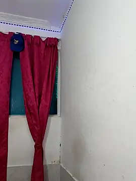 Michelle Brito1 online show from February 17, 2026, 2:13 pm