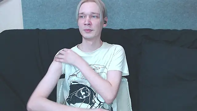 Snapshot of qustci-couple chatting on March 3, 2025, 12:48 am qustci-couple online show from March 3, 2025, 12:48 am