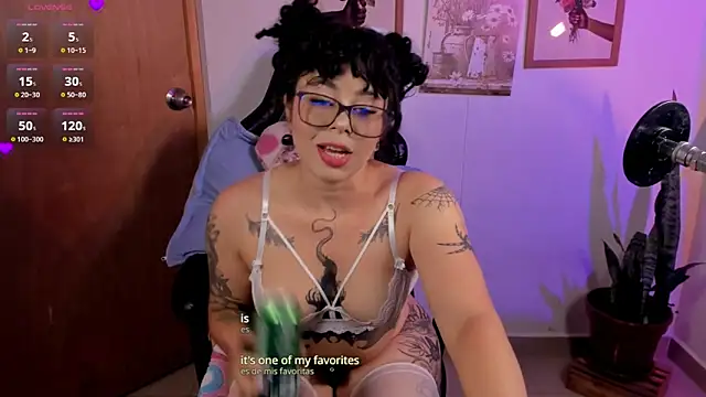 Snapshot of LilyRobertts chatting on April 19, 2026, 10:45 pm LilyRobertts online show from April 19, 2026, 10:45 pm