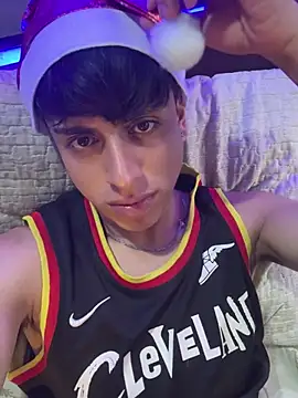 Snapshot of pipeynick chatting on December 27, 2024, 8:39 pm pipeynick online show from December 27, 2024, 8:39 pm