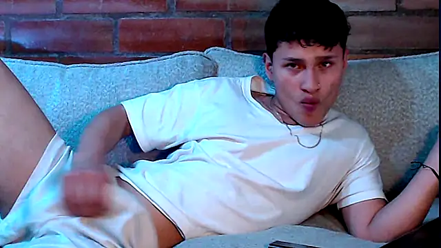 Snapshot of pipeynick chatting on October 29, 2025, 12:24 am pipeynick online show from October 29, 2025, 12:24 am