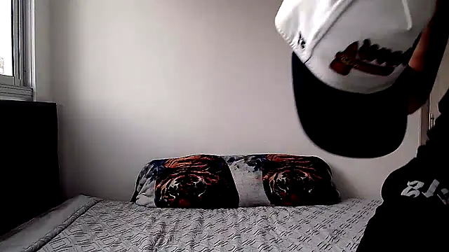 Snapshot of pipeynick chatting on February 23, 2026, 8:28 pm pipeynick online show from February 23, 2026, 8:28 pm