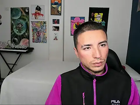 sweet boys xx online show from September 18, 2025, 12:07 pm