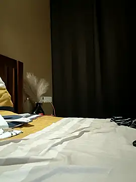 thickindianmonstet online show from April 25, 2026, 1:41 pm