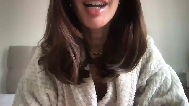 paolajonez online show from September 14, 2025, 12:15 pm