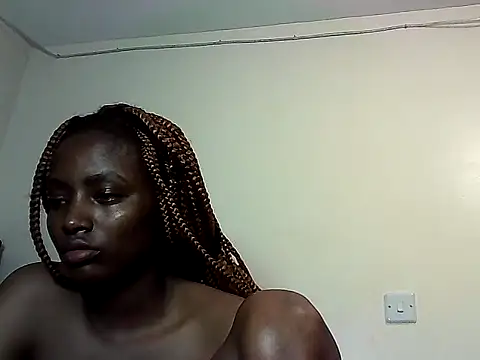 Snapshot of nanaswee chatting on June 10, 2026, 4:28 pm nanaswee online show from June 10, 2026, 4:28 pm