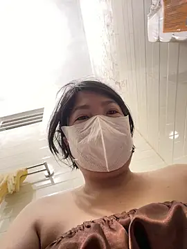 Hachi Sweetbabie  online show from May 9, 2026, 10:04 pm