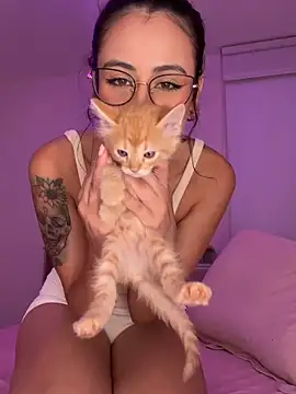 juanasnz99 online show from December 3, 2024, 4:03 am