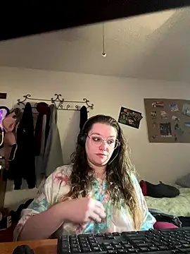 Snapshot of Lalalynn chatting on November 11, 2025, 4:51 pm Lalalynn online show from November 11, 2025, 4:51 pm