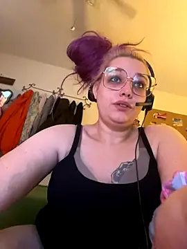 Snapshot of Lalalynn chatting on December 1, 2025, 3:39 pm Lalalynn online show from December 1, 2025, 3:39 pm