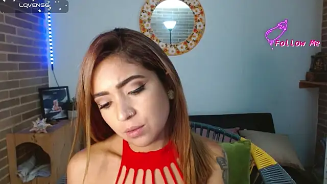 helenacyruss online show from March 18, 2025, 8:59 pm