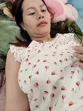 Snapshot of Baby-ladyass20 chatting on October 1, 2025, 2:06 am Baby-ladyass20 online show from October 1, 2025, 2:06 am