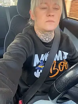 poussichienne online show from December 18, 2025, 12:00 pm