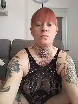 poussichienne online show from July 29, 2026, 7:17 am