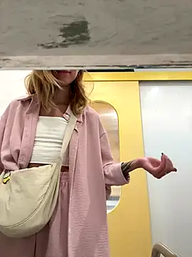 enjoy my beauty online show from December 4, 2024, 4:32 am