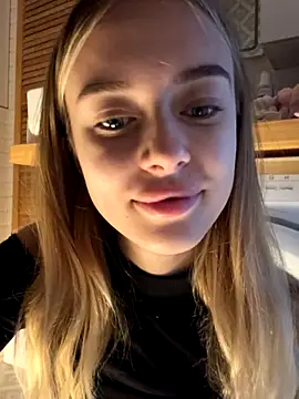 enjoy my beauty online show from September 25, 2025, 5:44 am