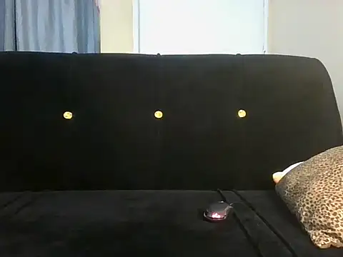 Snapshot of sweetvanilla_ chatting on July 26, 2026, 12:12 pm sweetvanilla online show from July 26, 2026, 12:12 pm