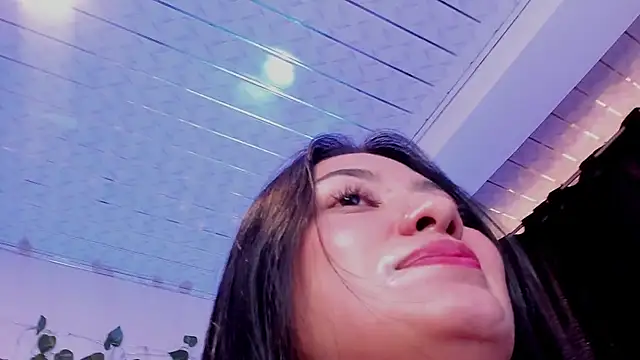 mariiana-diaz online show from February 21, 2025, 4:16 pm