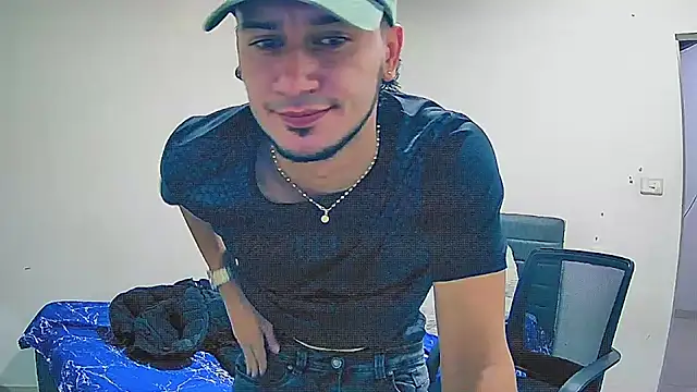 Snapshot of Kevin_Torres chatting on May 31, 2026, 1:14 am Kevin Torres online show from May 31, 2026, 1:14 am