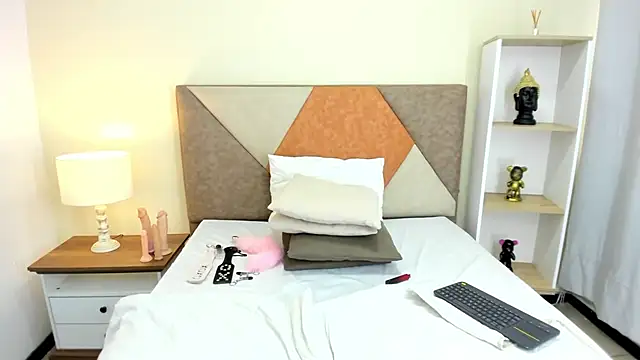 Snapshot of JennaCollins149 chatting on December 28, 2024, 8:25 pm JennaCollins149 online show from December 28, 2024, 8:25 pm