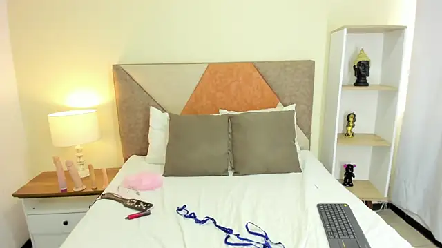 Snapshot of JennaCollins149 chatting on February 4, 2025, 2:43 pm JennaCollins149 online show from February 4, 2025, 2:43 pm