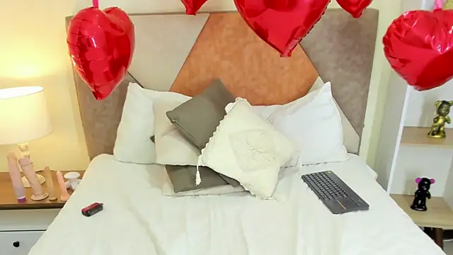 Snapshot of JennaCollins149 chatting on February 11, 2025, 9:25 pm JennaCollins149 online show from February 11, 2025, 9:25 pm