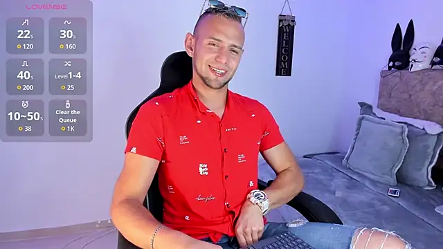 Snapshot of Damon_Bakert chatting on September 30, 2025, 6:46 pm Damon Bakert online show from September 30, 2025, 6:46 pm