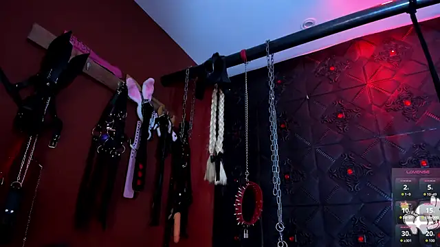 annavi  online show from September 18, 2025, 1:57 pm